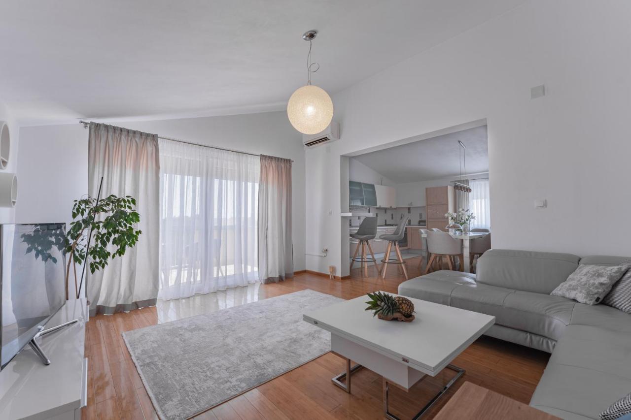 זאדאר Apartments Idassa מראה חיצוני תמונה
